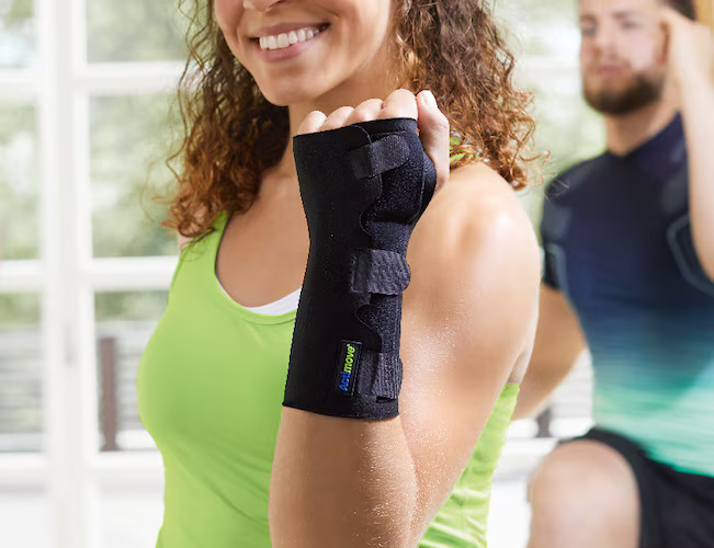 Actimove Sports Edition Wrist Stabilizer - Image 4